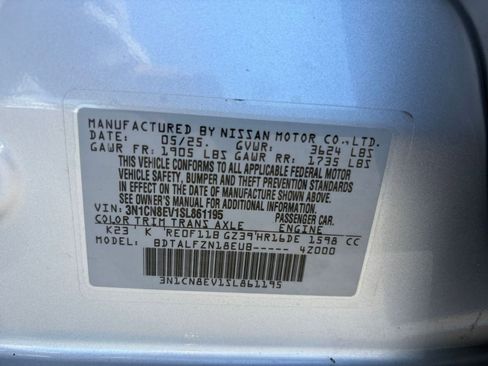 Used 2025 Nissan Versa SV image 27