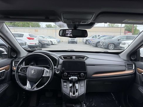 Used 2018 Honda CR-V Touring image 14
