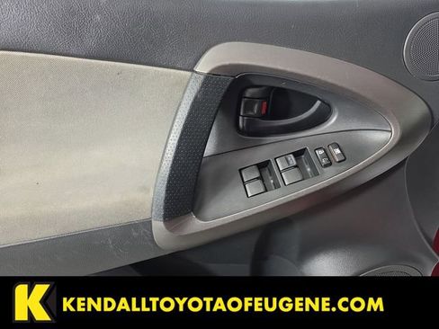 Used 2012 Toyota RAV4 FWD w/ Value Pkg image 11