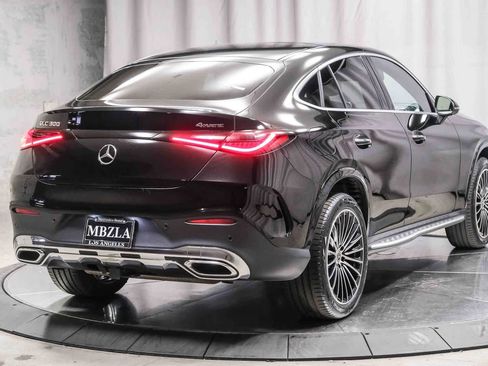 Certified 2024 Mercedes-Benz GLC 300 4MATIC w/ AMG Line image 4