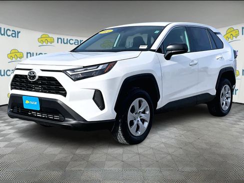 Used 2024 Toyota RAV4 LE image 3