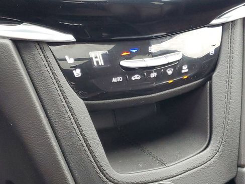 Used 2023 Cadillac XT6 Premium Luxury w/ Technology Package image 21