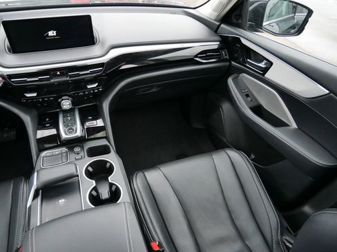 Used 2023 Acura MDX w/Technology Package image 11