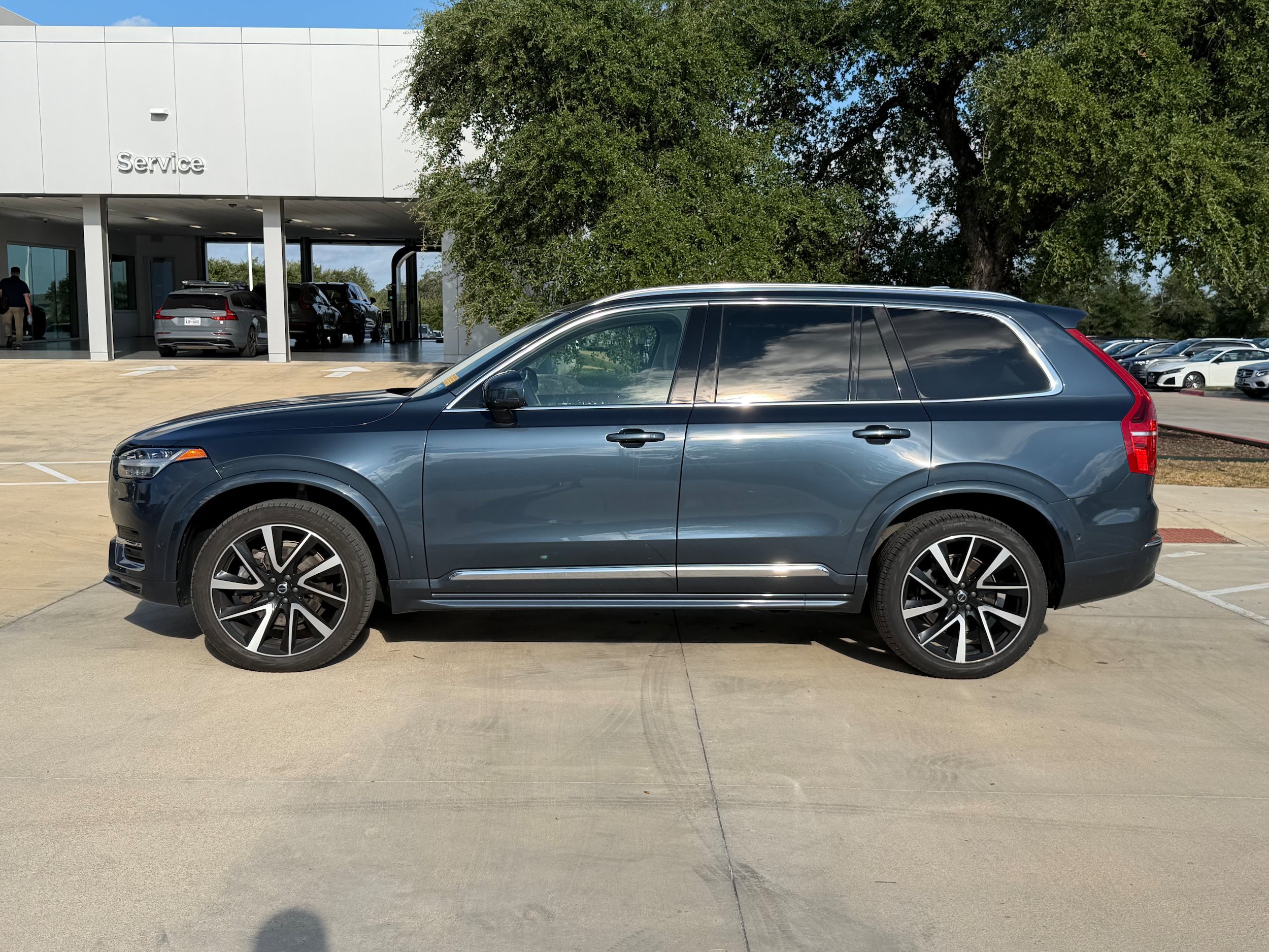 Certified 2023 Volvo XC90 B6 Plus w/ Protection Package Premier AWD/4WD image 3