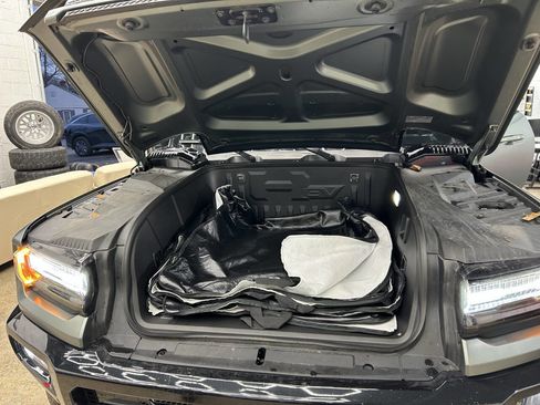 Used 2024 GMC Hummer EV 3X image 24