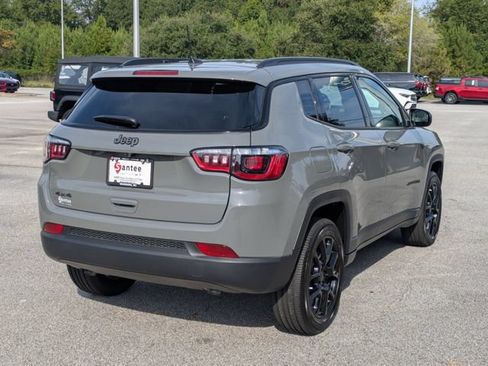 New 2026 Jeep Compass Latitude AWD/4WD image 3