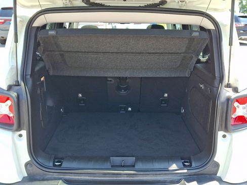 Used 2021 Jeep Renegade Latitude w/ Sun & Sound Group AWD/4WD image 29