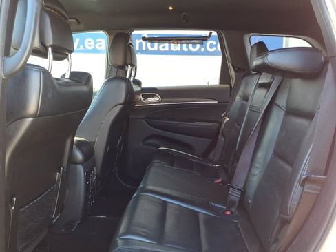 Used 2019 Jeep Grand Cherokee Limited AWD/4WD image 11