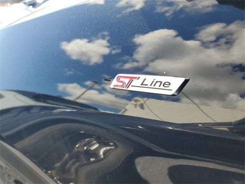 Used 2022 Ford Explorer ST-Line w/ Class IV Trailer Tow Package image 4