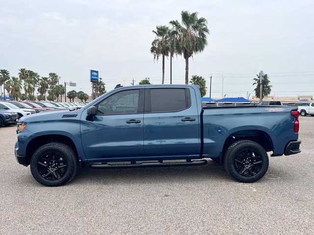 Used 2024 Chevrolet Silverado 1500 Custom Trail Boss w/ Turbomax Blackout Package AWD/4WD image 5