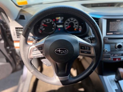 Used 2013 Subaru Outback 2.5i Limited AWD/4WD image 14