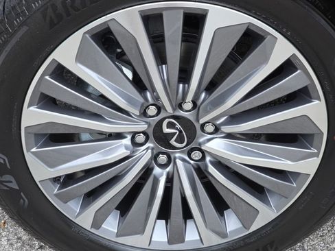 New 2025 INFINITI QX80 Luxe w/ Exterior Package image 15