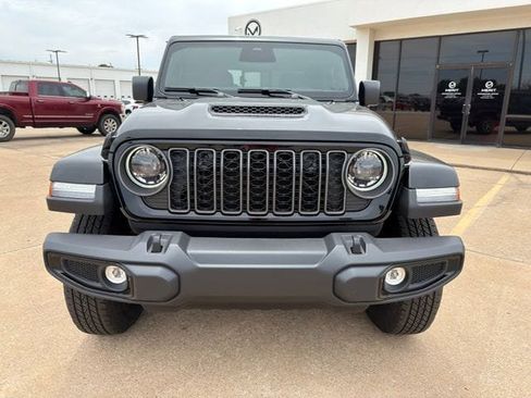 New 2026 Jeep Gladiator Sport AWD/4WD image 4