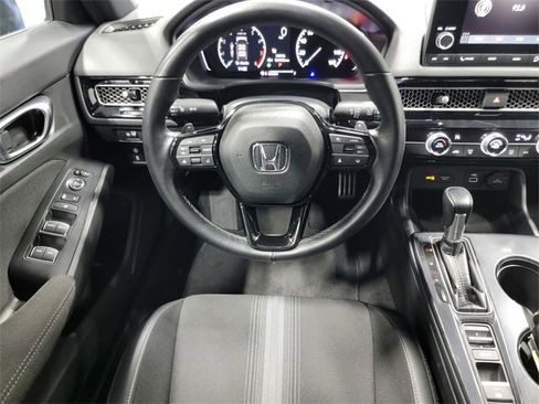 Used 2023 Honda Civic Sport image 26