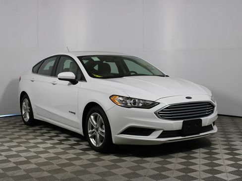 Used 2018 Ford Fusion S FWD image 21