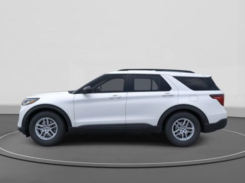 New 2026 Ford Explorer Active image 3