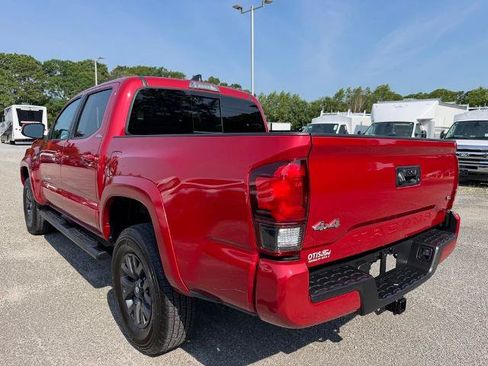 Used 2023 Toyota Tacoma SR5 w/ Technology Package AWD/4WD image 4