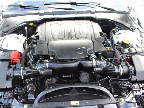 Used 2017 Jaguar XE R-Sport image 44