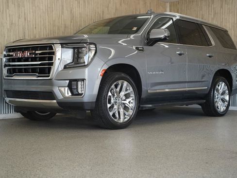 Used 2021 GMC Yukon SLT w/ SLT Luxury Package AWD/4WD image 4