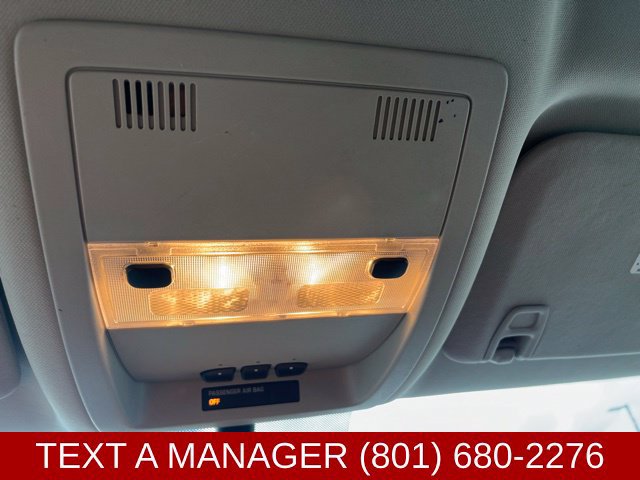 Used 2013 GMC Yukon XL SLT AWD/4WD image 21