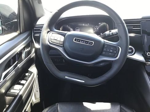 Used 2024 Jeep Wagoneer Series II AWD/4WD image 13