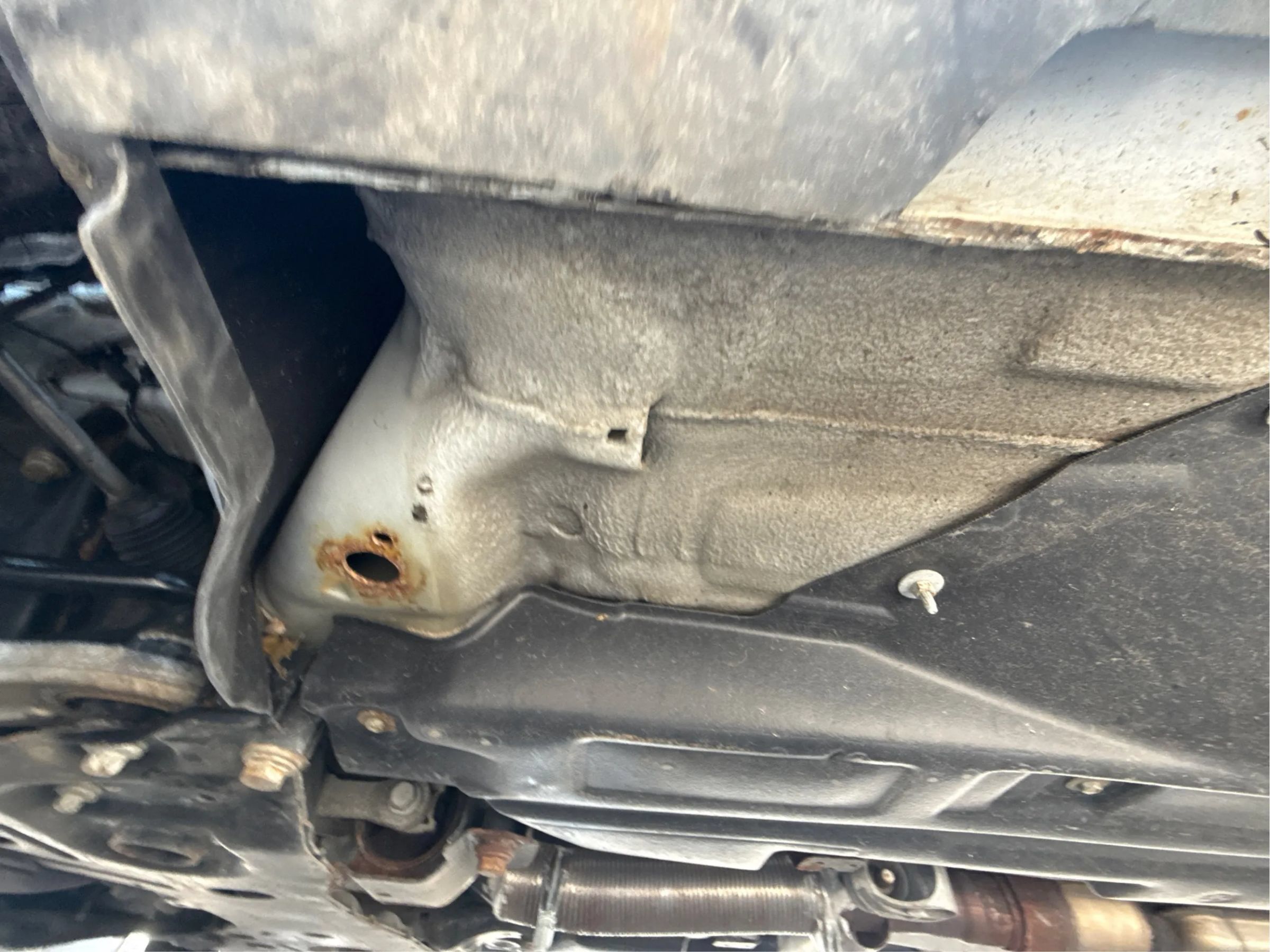 Used 2019 Jeep Cherokee Latitude Plus w/ Cold Weather Group AWD/4WD image 31