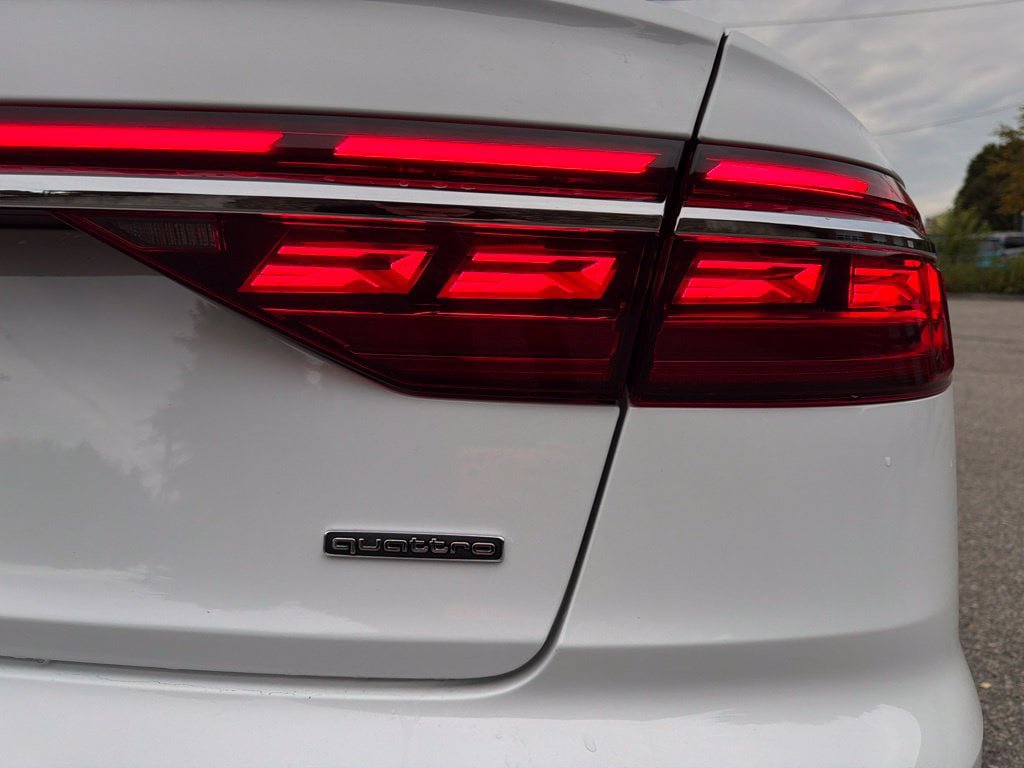 Used 2023 Audi A8 L 3.0T AWD/4WD image 11