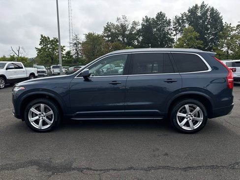 Used 2020 Volvo XC90 T6 Momentum image 3