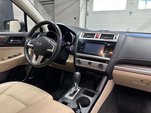 Used 2017 Subaru Outback 2.5i Limited image 22