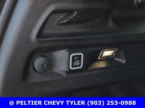 Used 2023 Jeep Grand Cherokee L Limited w/ Luxury Tech Group II AWD/4WD image 9
