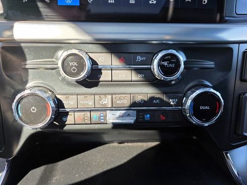 Used 2025 Ford F150 Lariat w/ Equipment Group 502A High AWD/4WD image 27
