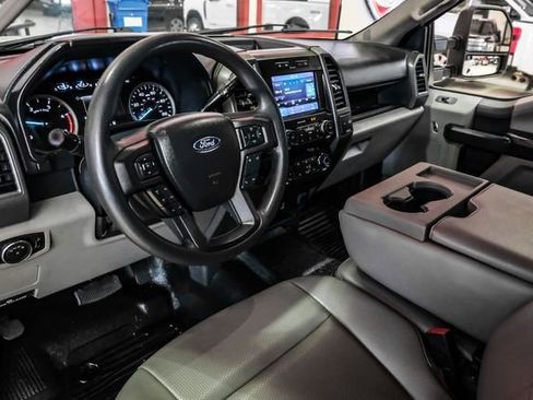 Used 2022 Ford F250 XL w/ Power Equipment Group image 5