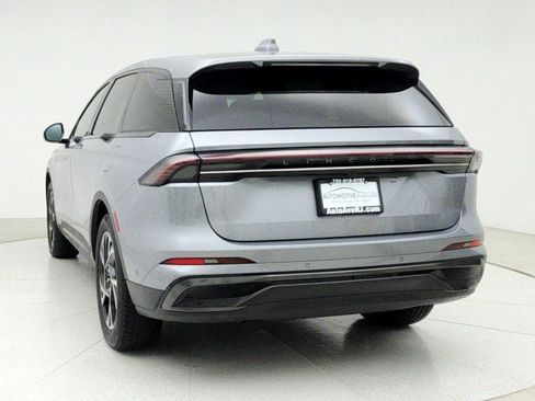 Used 2024 Lincoln Nautilus Premier w/ Equipment Group 102A image 6