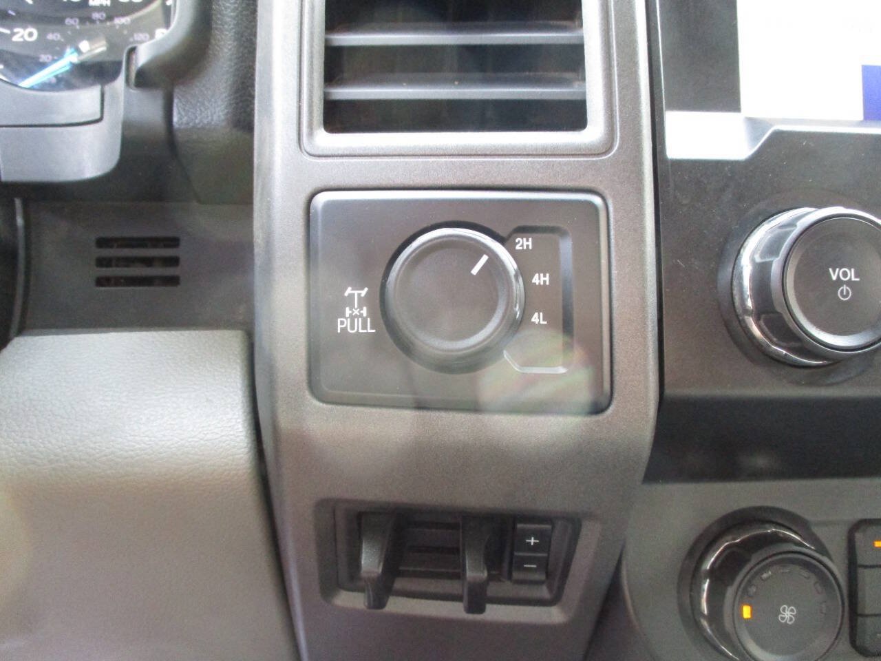 Used 2021 Ford F250 XL w/ STX Appearance Package AWD/4WD image 27