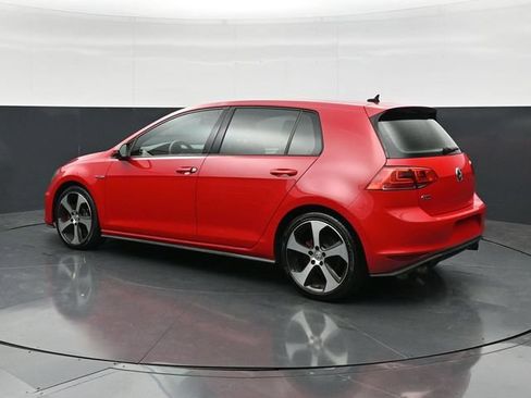 Used 2016 Volkswagen Golf 4-Door FWD image 7