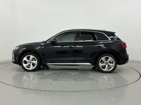 Used 2023 Audi Q5 2.0T Premium Plus w/ Premium Plus Package AWD/4WD image 2