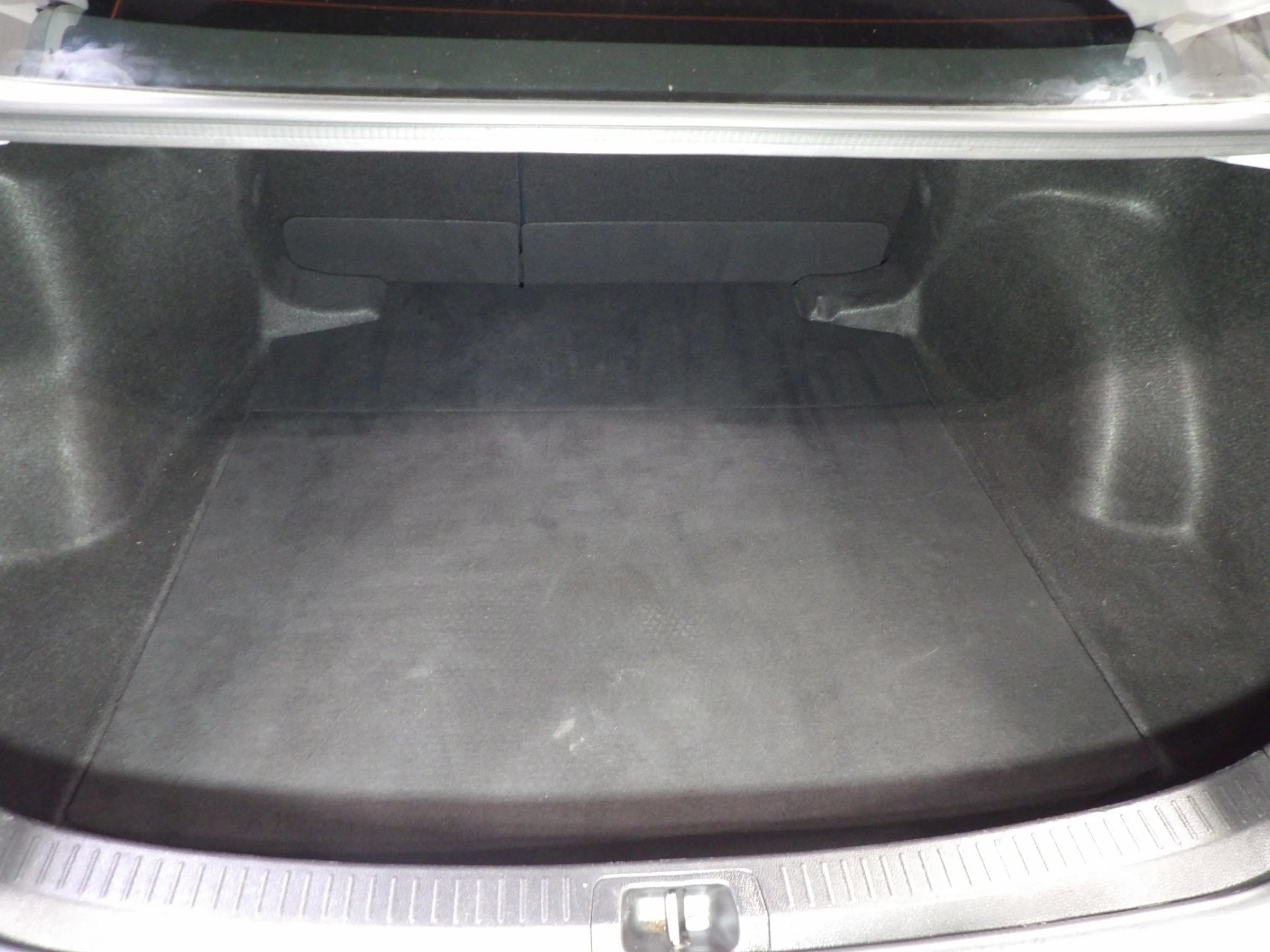 Used 2021 Toyota Corolla LE FWD image 7