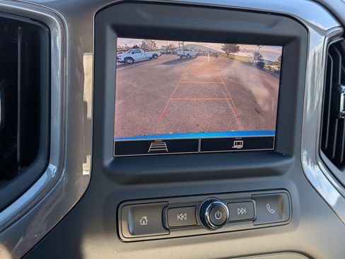 Used 2022 Chevrolet Silverado 1500 Custom image 12