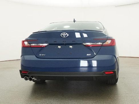 New 2026 Toyota Camry SE w/ Convenience Package FWD image 4
