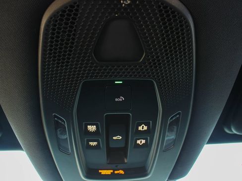 Used 2024 Porsche Cayenne S AWD/4WD image 44