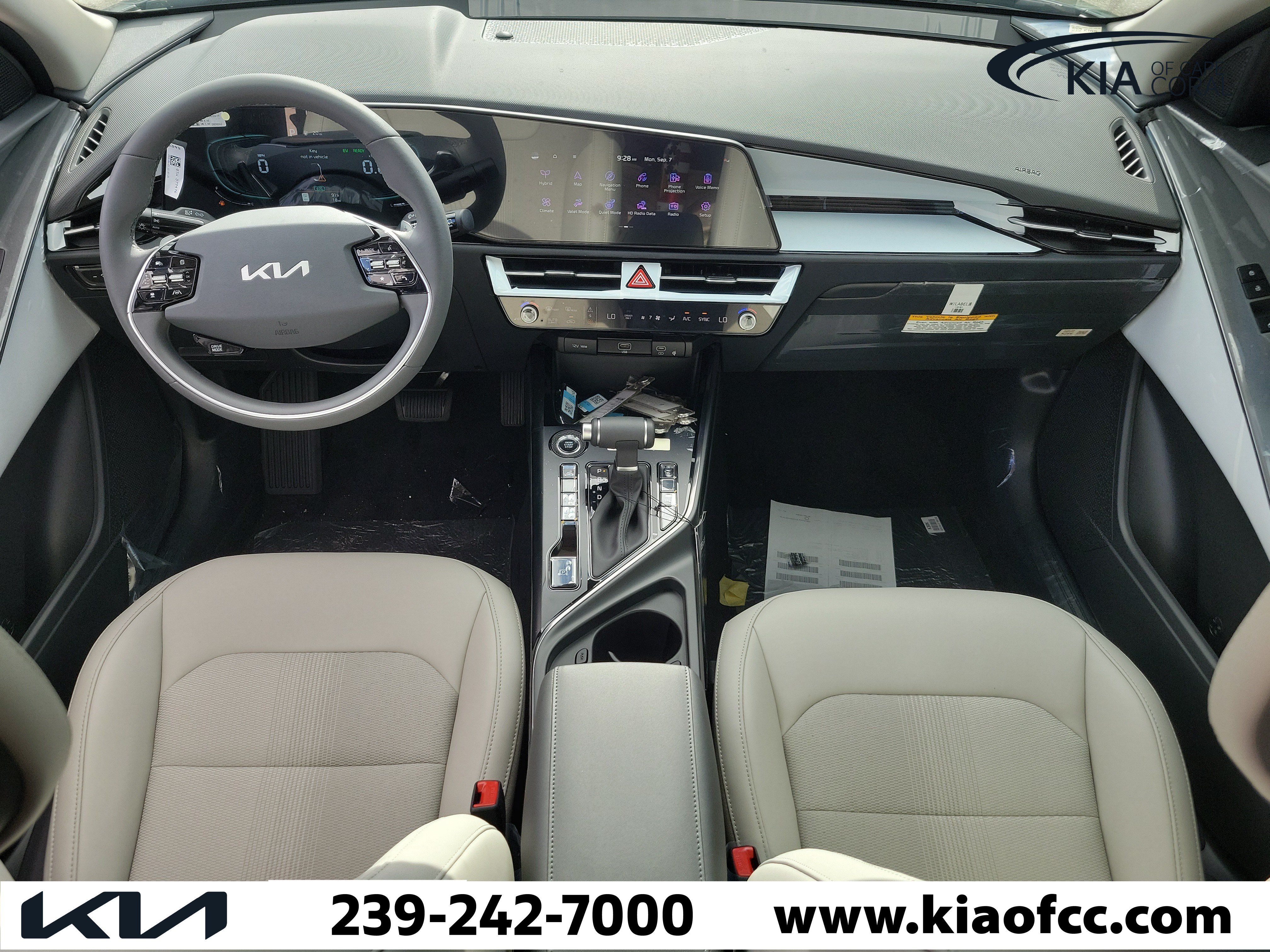 New 2026 Kia Niro EX FWD image 16