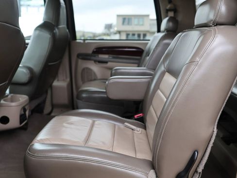 Used 2003 Ford Excursion Eddie Bauer image 31