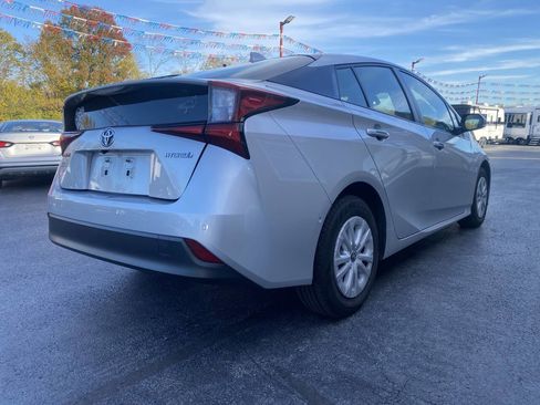 Used 2022 Toyota Prius LE image 5