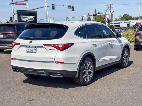 Used 2022 Acura MDX SH-AWD w/ Technology Package image 4