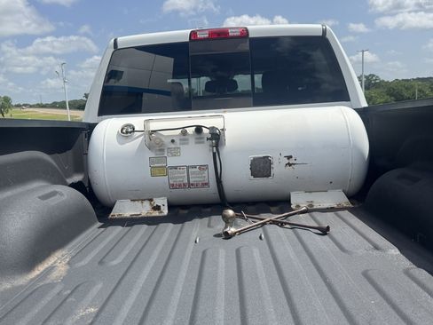 Used 2018 RAM 2500 Laramie w/ Sport Appearance Group AWD/4WD image 10