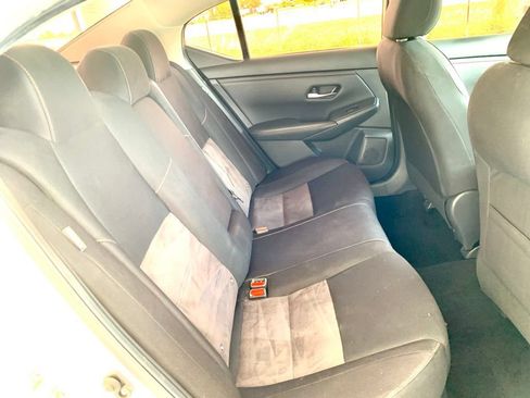 Used 2022 Nissan Sentra SR FWD image 22