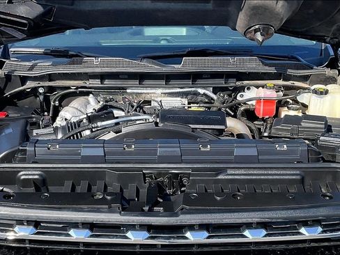 Used 2022 Chevrolet Silverado 2500 LTZ w/ Z71 Chrome Sport Edition image 13