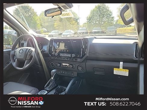 Used 2026 Nissan Frontier SV w/ All-Weather Content Package AWD/4WD image 8