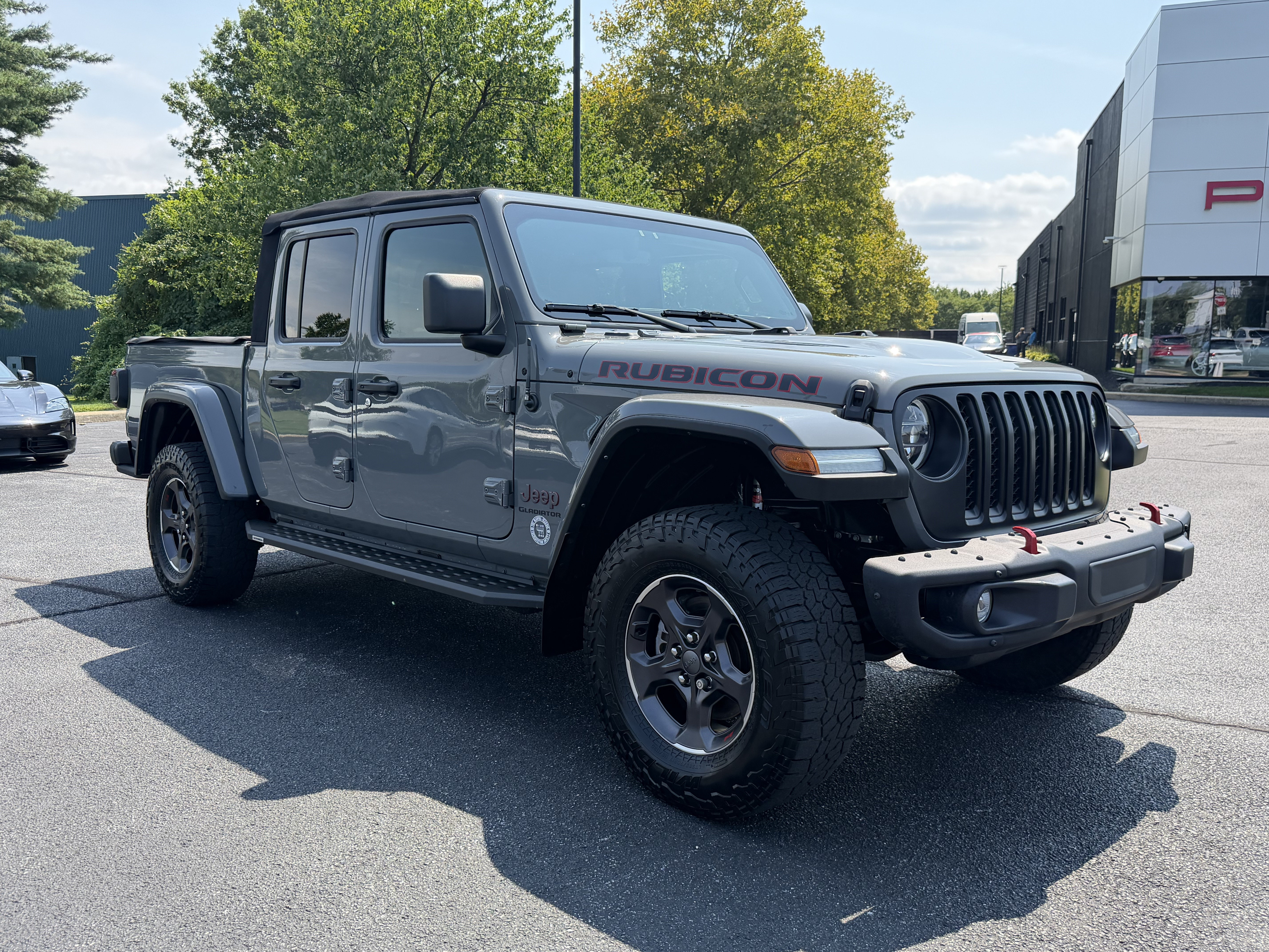 Used 2022 Jeep Gladiator Rubicon w/ LED Lighting Group AWD/4WD image 10