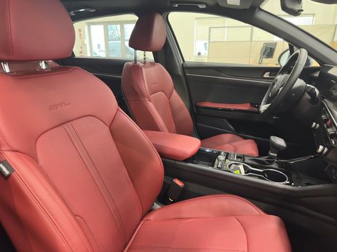 Used 2026 Kia K5 GT-Line w/ GT-Line Premium Package image 9